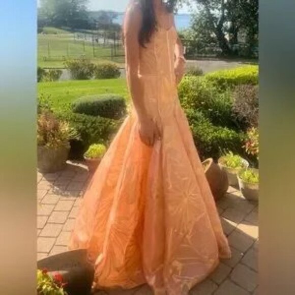 J. MENDEL Peach And Gold Bustier Ball GOWN Size 0/2 One Of A Kind Sample - Picture 13 of 16